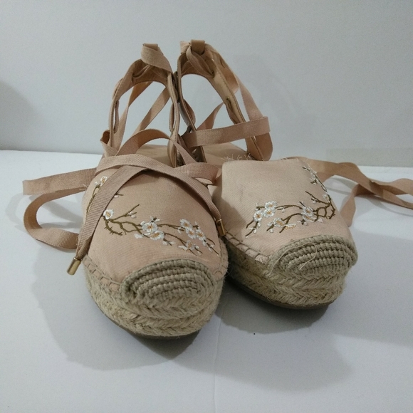Nanette Lepore Beatriz  Platform Espadrilles Shoe - Picture 6 of 7